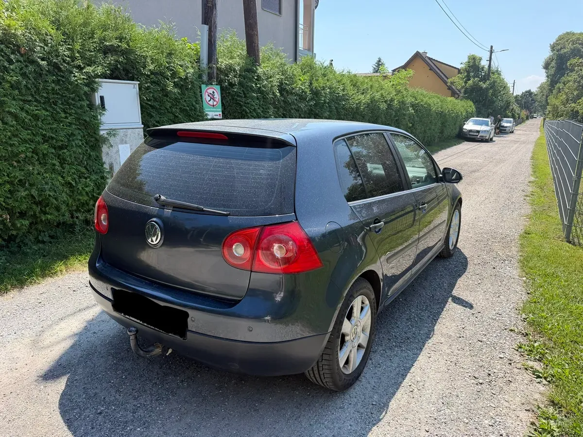 Volkswagen Golf 2005 photo 3
