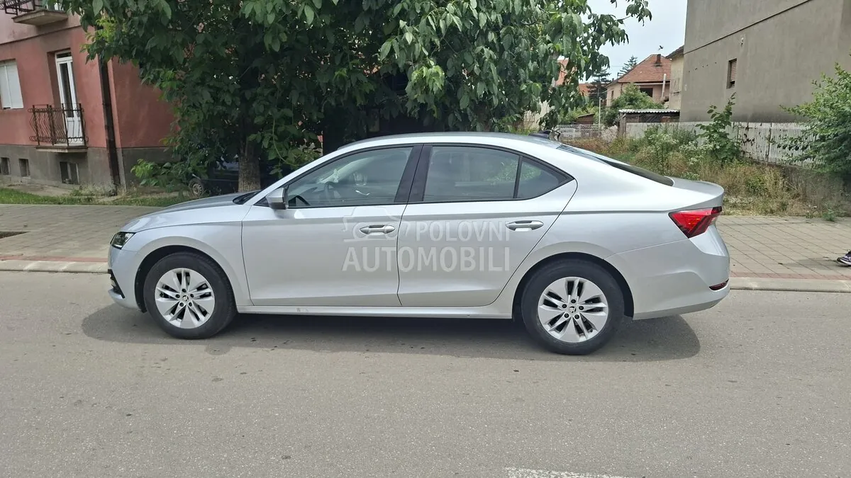 Skoda Octavia 2024 photo 3