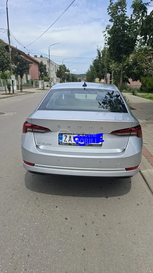 Skoda Octavia 2024 photo 2