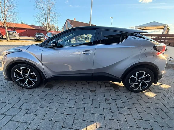 Toyota C-Hr 2017 photo 4