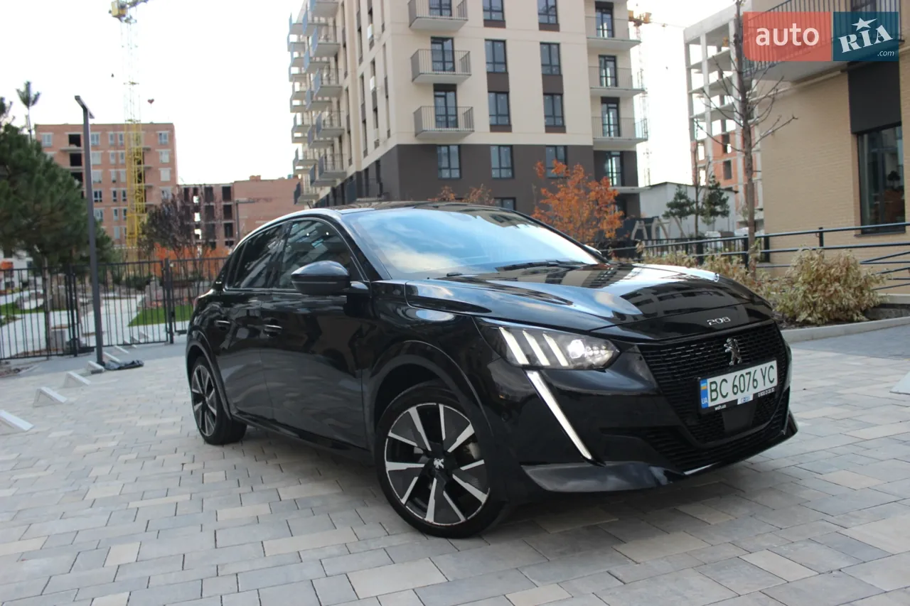 Peugeot E-208 2020 photo 3