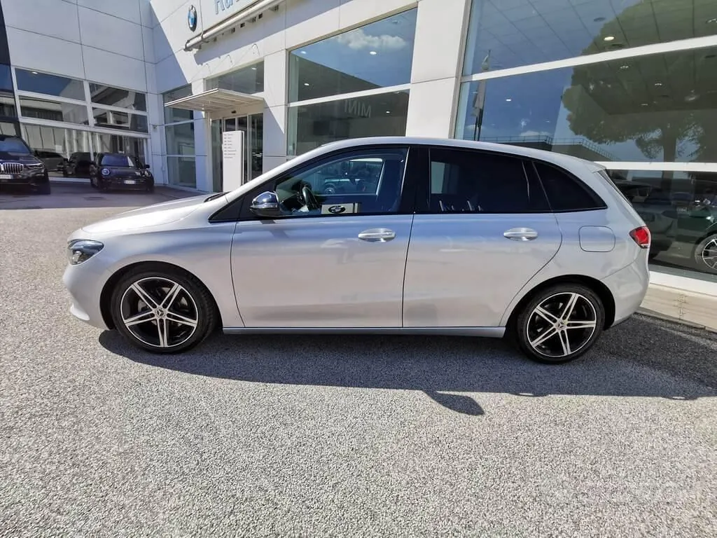 Mercedes-Benz B-Class 2021 photo 5