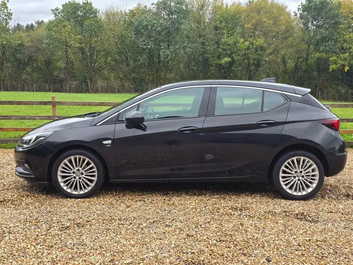 Vauxhall Astra 2017 photo 4