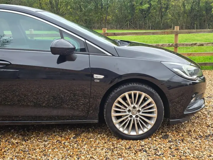 Vauxhall Astra 2017 photo 5