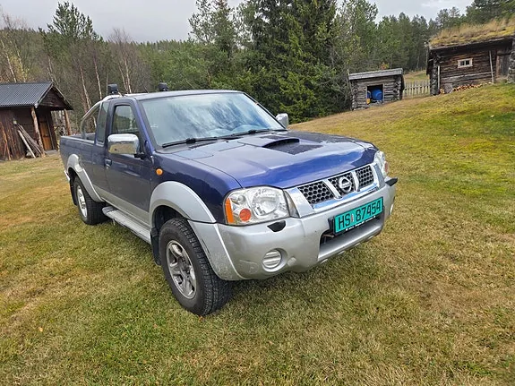 Nissan King Cab 2003 photo 4