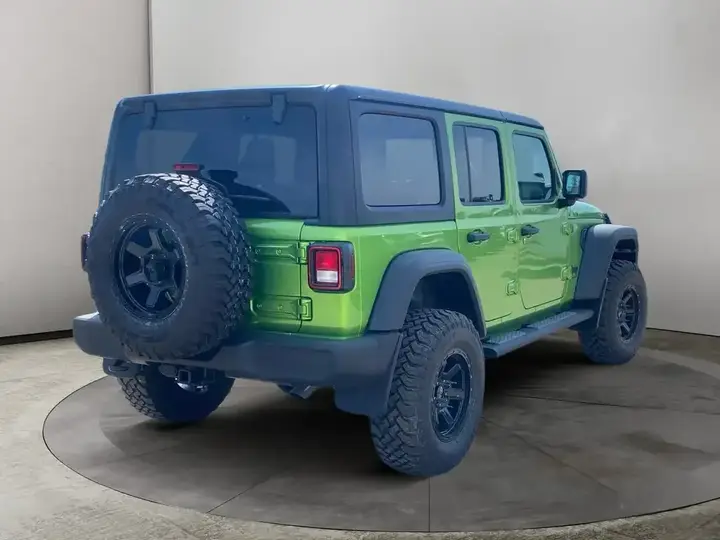 Jeep Wrangler 2026 photo 5