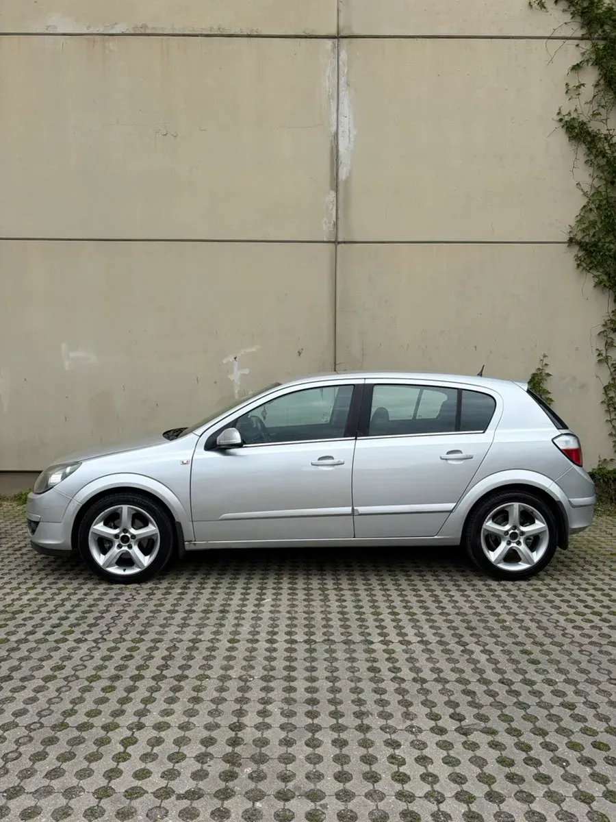 Opel Astra 2004 photo 3
