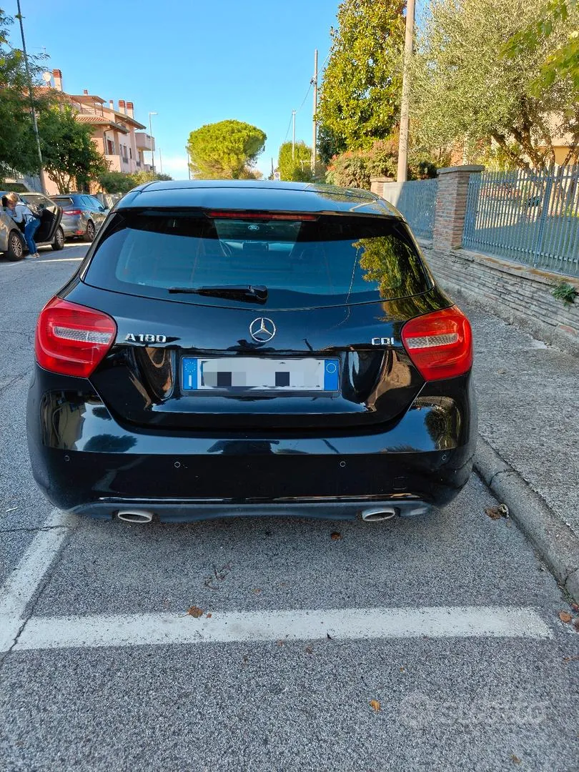 Mercedes-Benz Class A 2014 photo 2