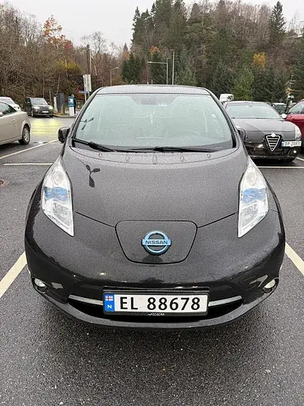 Nissan Leaf 2015 photo 2
