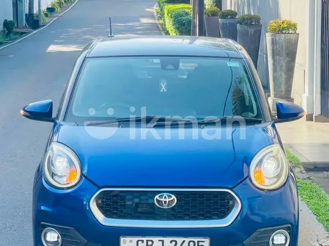 Toyota Vitz 2017 photo 2
