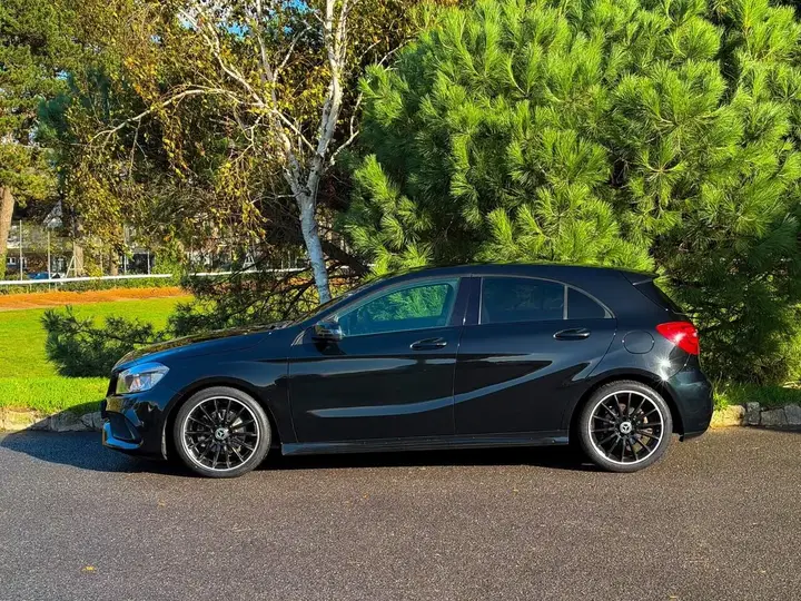 Mercedes-Benz A180D 2017 photo 5