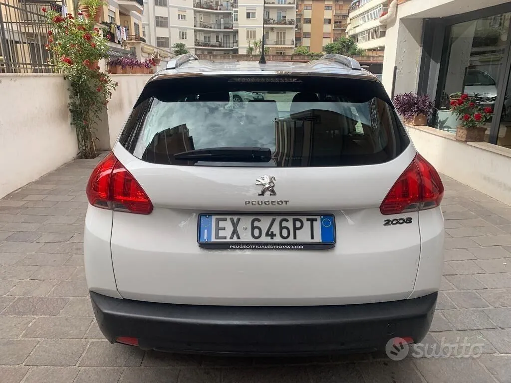 Peugeot 2008 2015 photo 5