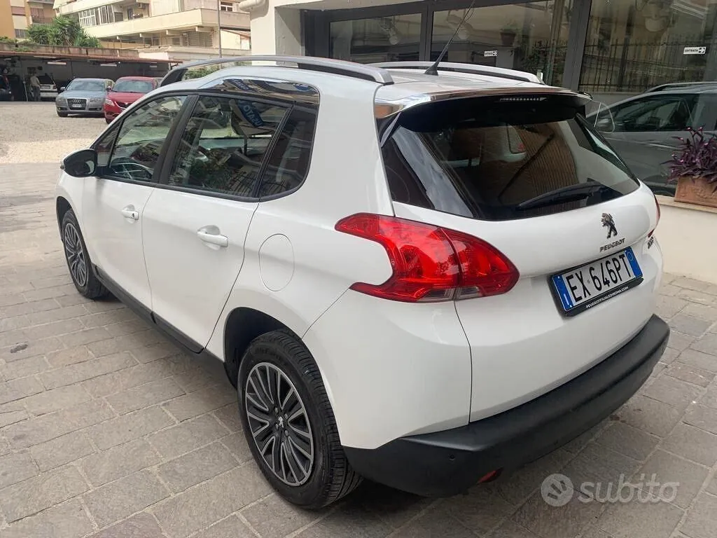 Peugeot 2008 2015 photo 4