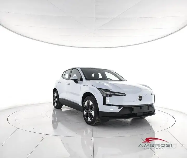 Volvo Ex30 2026 photo 2