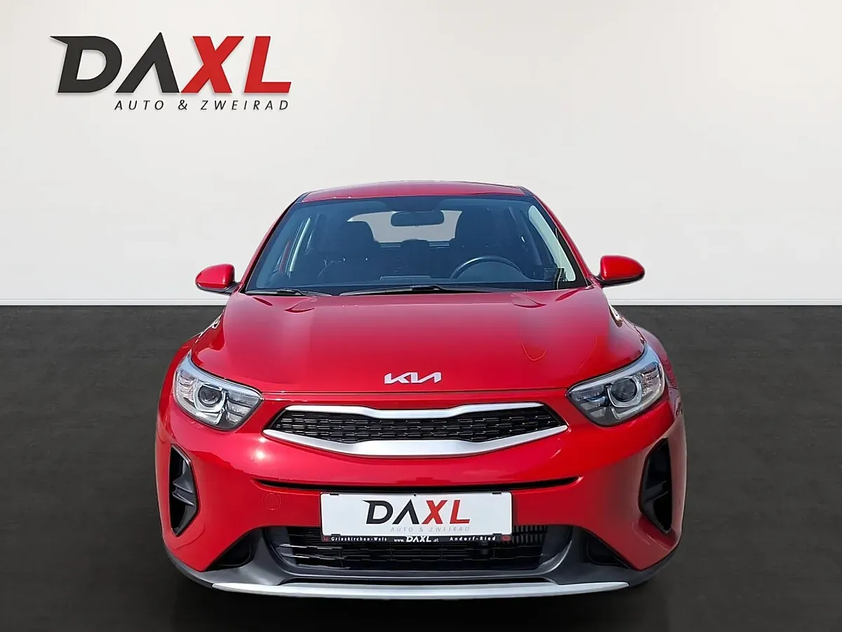 Kia Stonic 2023 photo 2