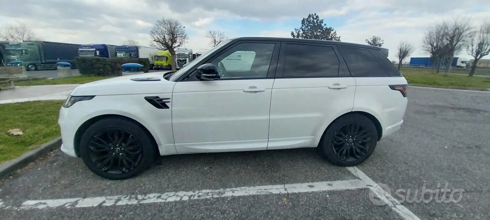 Land Rover Range Rover Sport 2018 photo 3