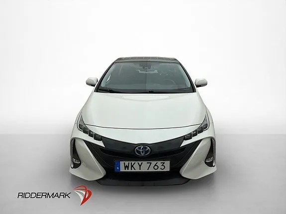 Toyota Prius Plug-In Hybrid 2018 photo 2