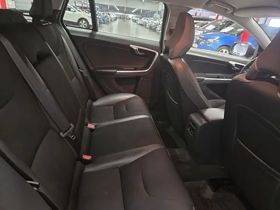 Volvo V60 2014 photo 5