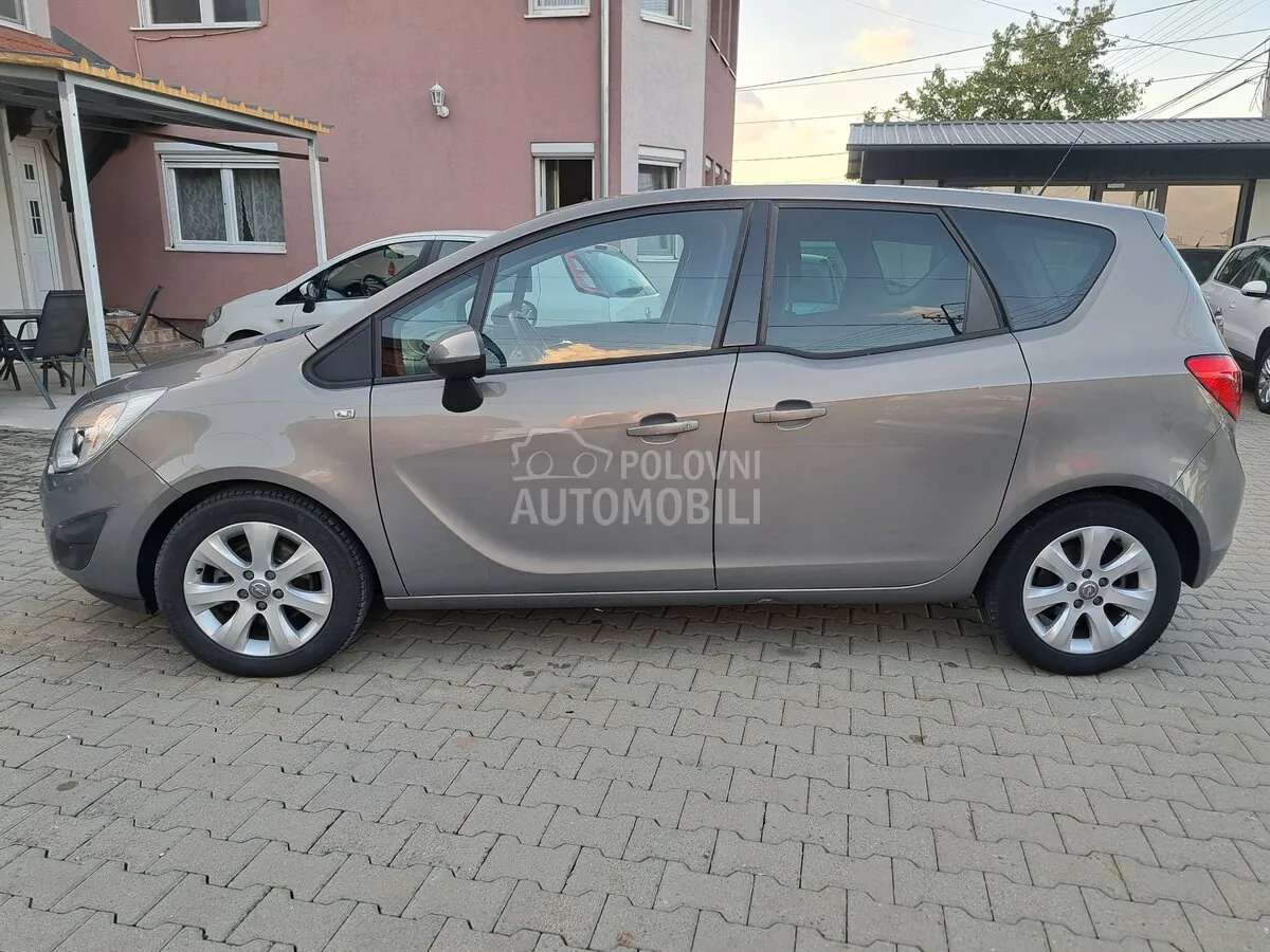 Opel Meriva 2013 photo 4