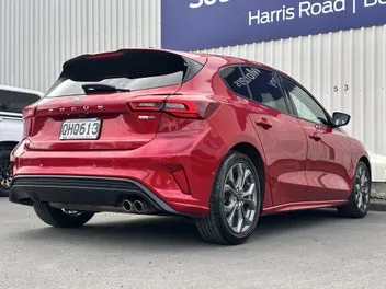 Ford Focus 2023 photo 4