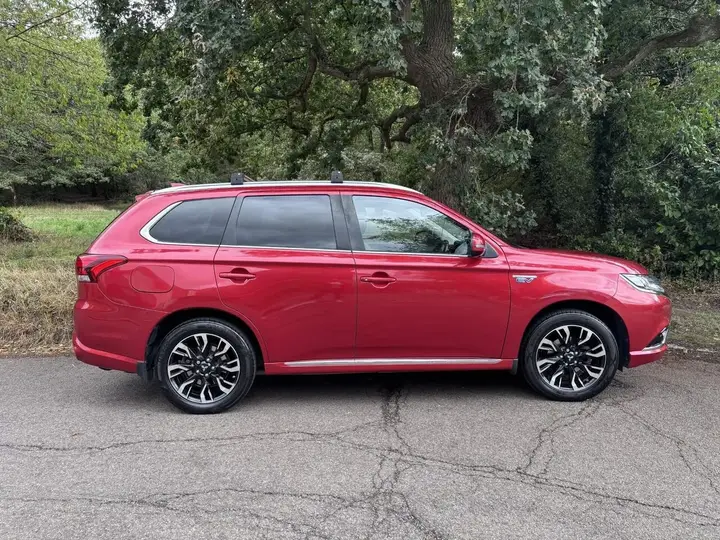 Mitsubishi Outlander 2017 photo 5