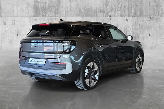 Ford Explorer 2025 photo 4