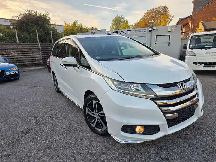Honda Odyssey 2014 photo 3