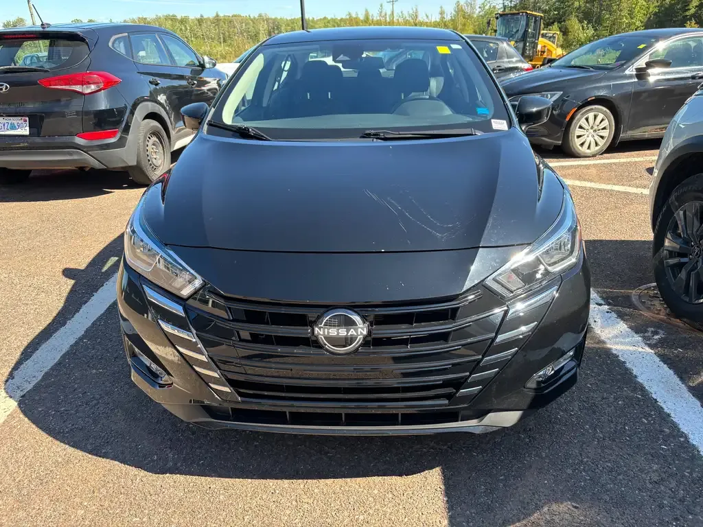 Nissan Versa 2025 photo 2