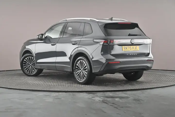 Volkswagen Tiguan 2025 photo 3