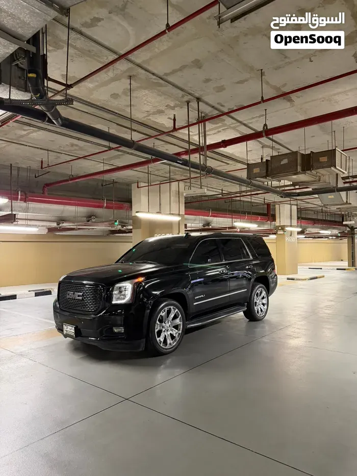 GMC Yukon Denali 2016 photo 2
