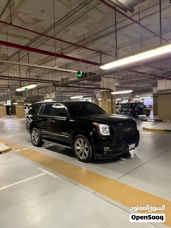 GMC Yukon Denali