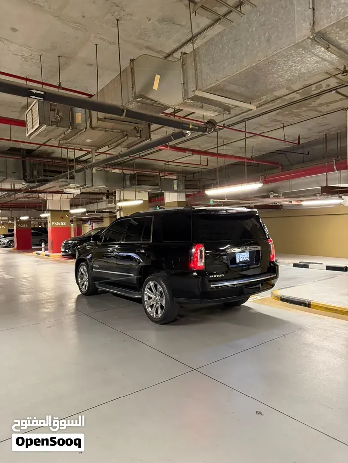 GMC Yukon Denali 2016 photo 3