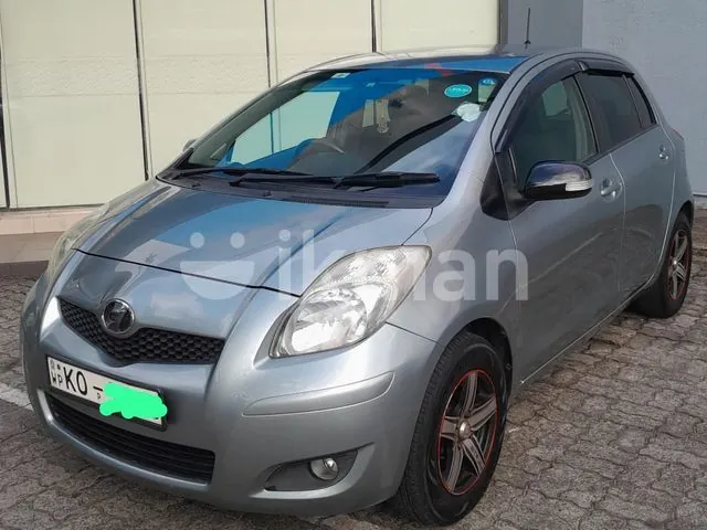Toyota Vitz 2008 photo 2