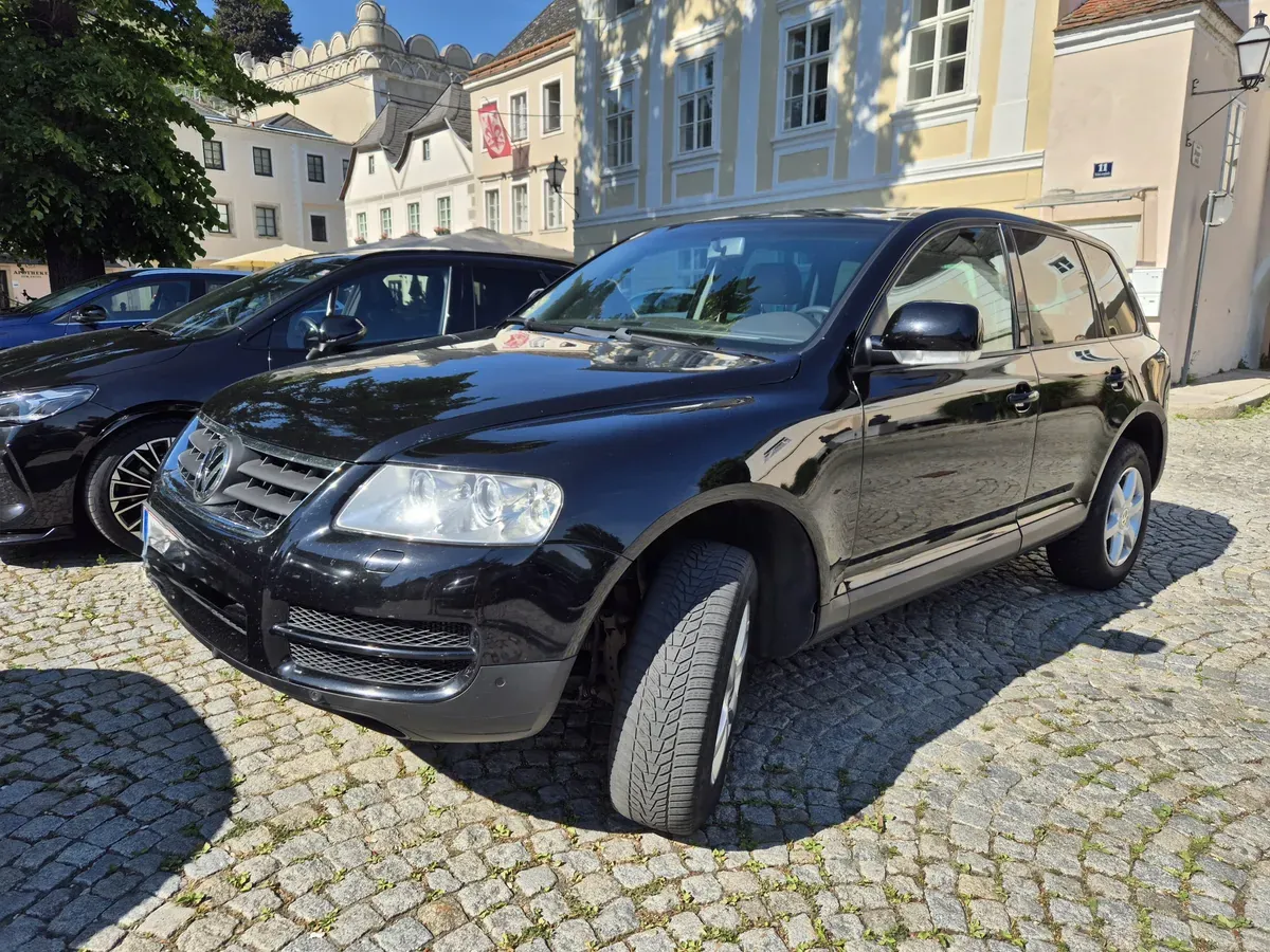 Volkswagen Touareg 2003 photo 2