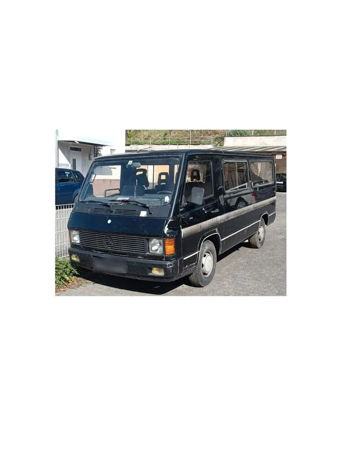 Mercedes-Benz Mb 100
