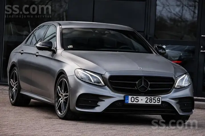 Mercedes-Benz E200