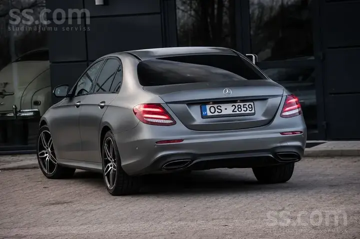 Mercedes-Benz E200 2017 photo 3