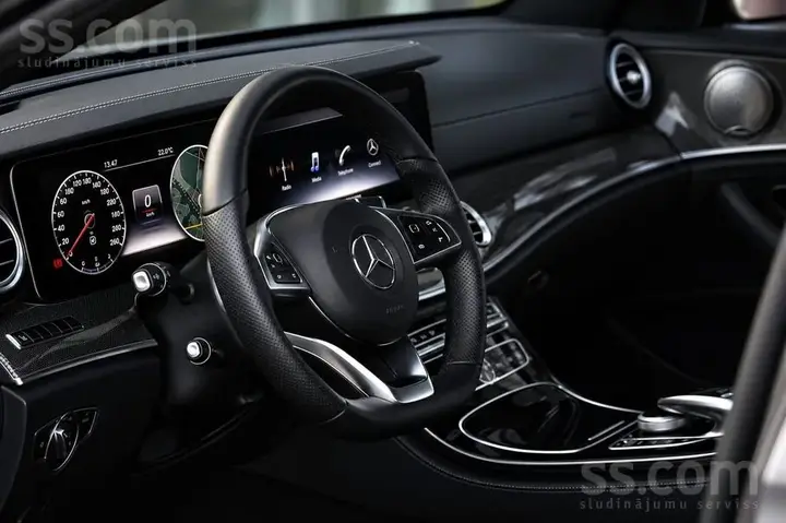 Mercedes-Benz E200 2017 photo 5