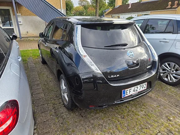 Nissan Leaf 2012 photo 3