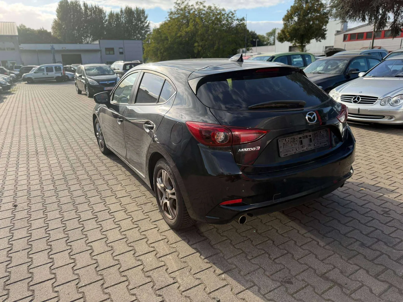 Mazda 3 2017 photo 3