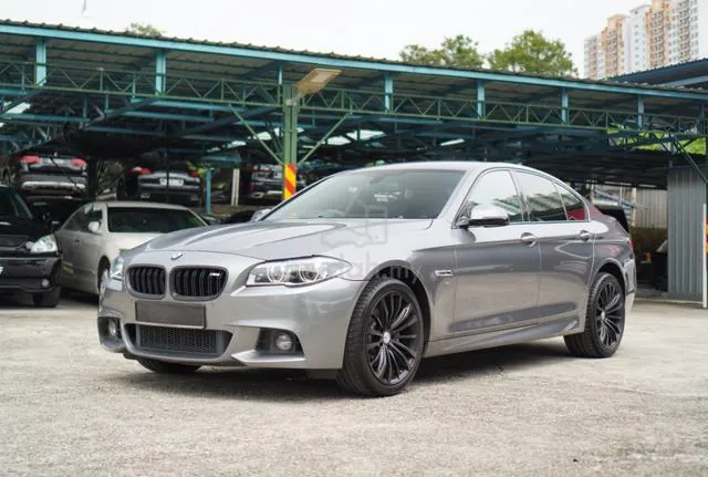 BMW 528I