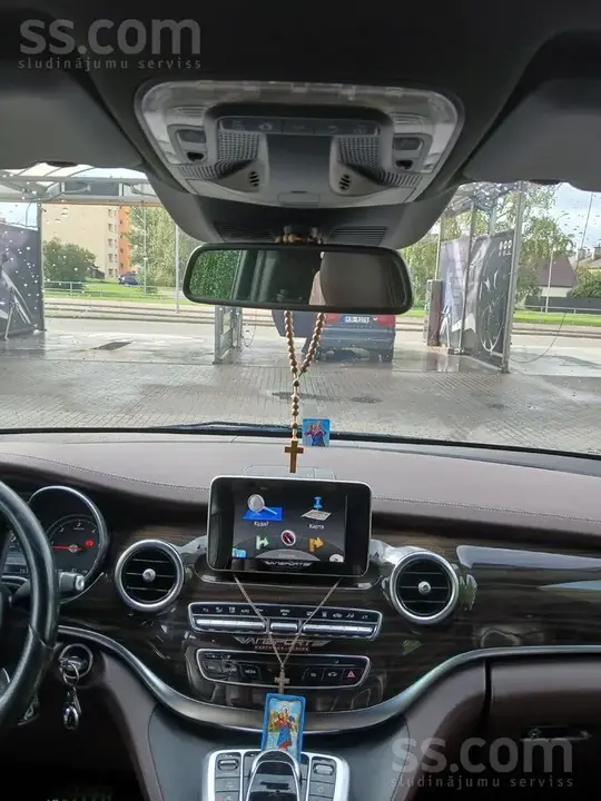 Mercedes-Benz V-Class 2017 photo 5