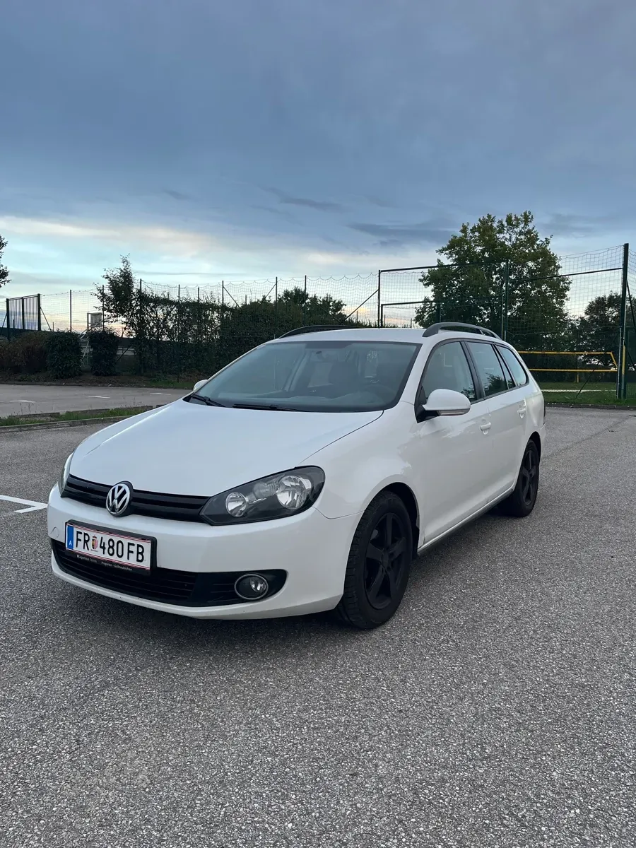 Volkswagen Golf 2010 photo 3
