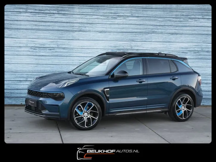 Lynk & Co 01