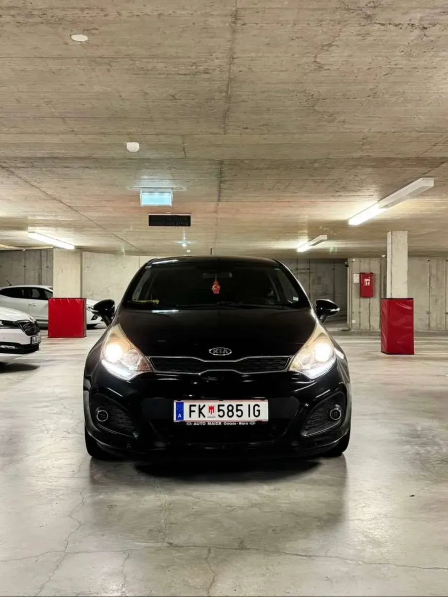 Kia Rio 2012 photo 2