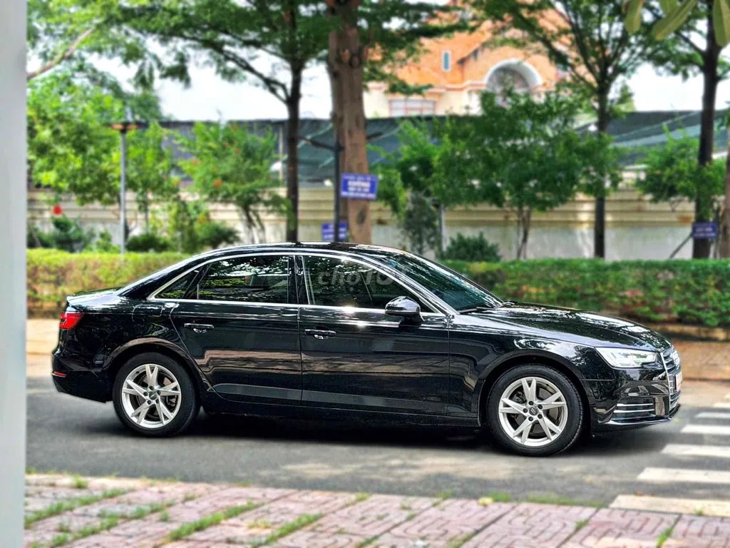 Audi A4 2017 photo 4