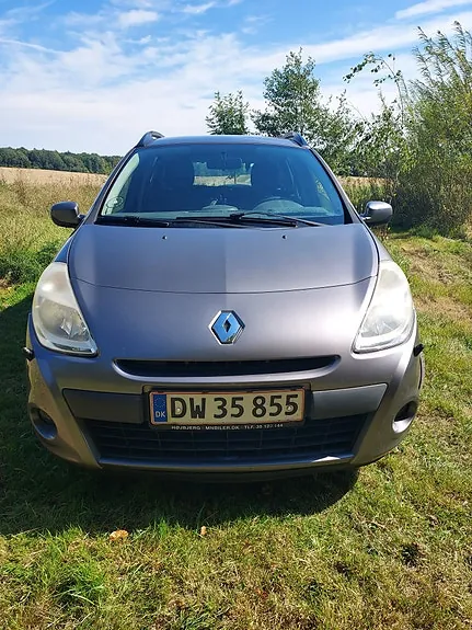 Renault Clio 2011 photo 2