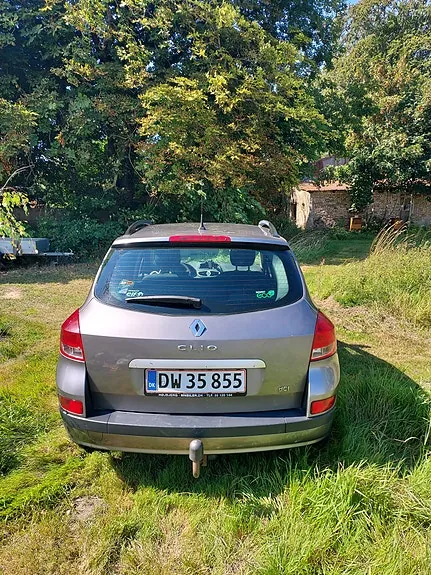 Renault Clio 2011 photo 4