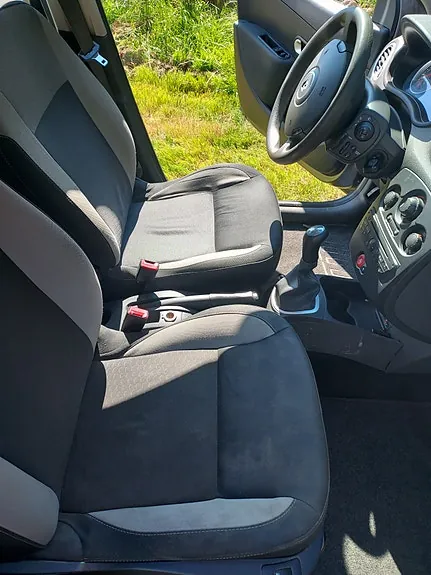 Renault Clio 2011 photo 5
