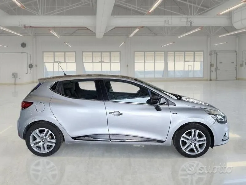 Renault Clio 2018 photo 3